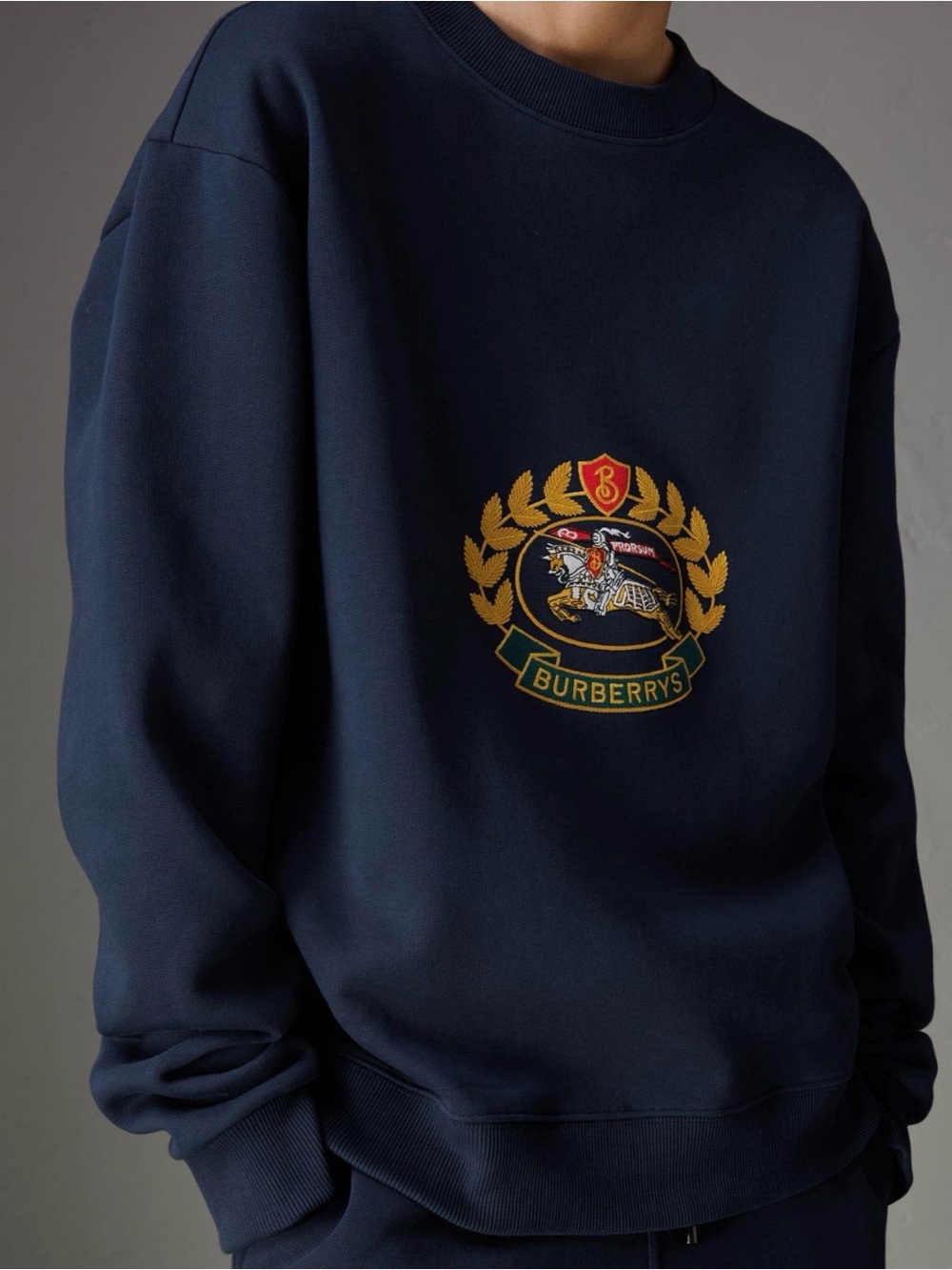 Burberry Vintage Navy Crewneck Sweatshirt with Gold Crest Embroidery and Fleece